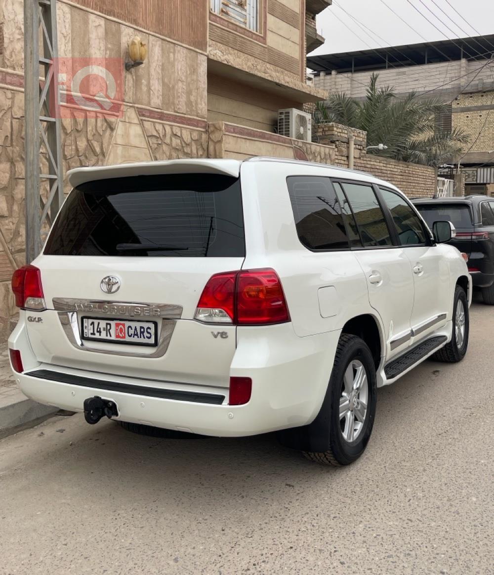 تويوتا لاندكروزر